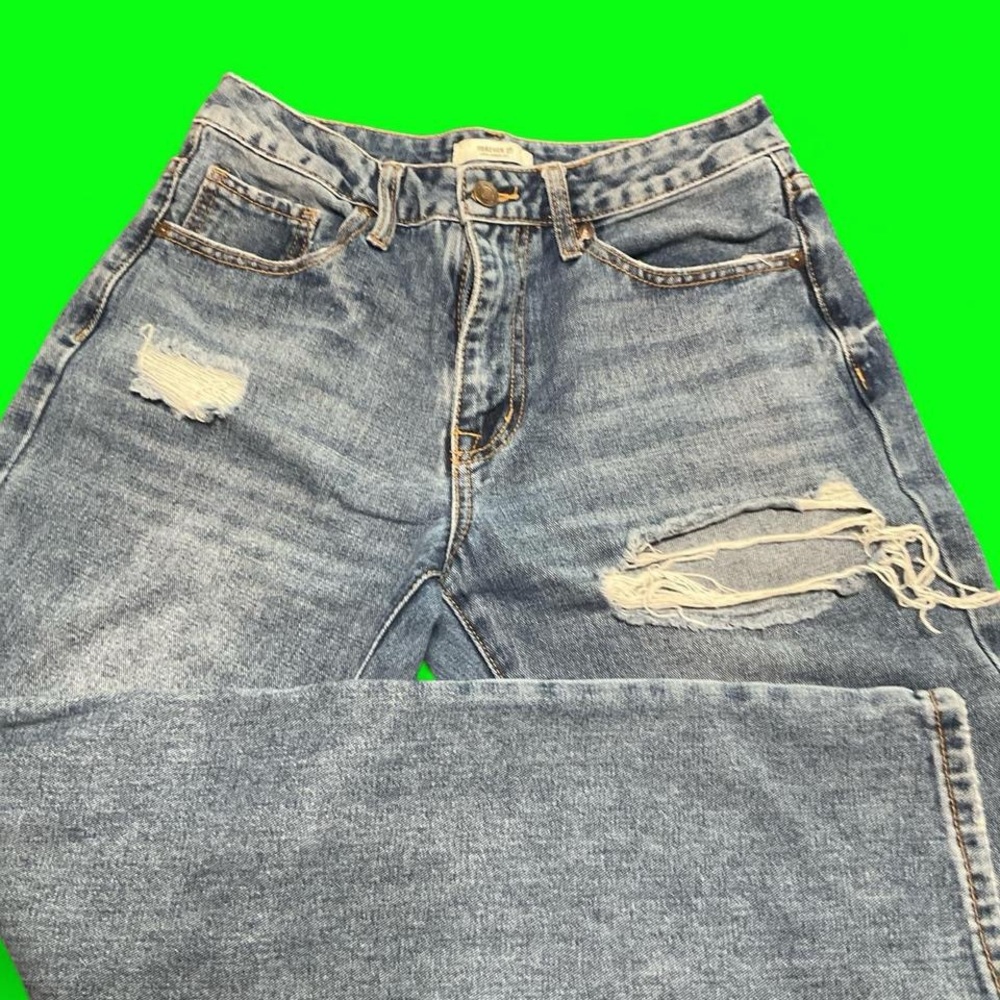 Women’s Distressed Blue Jeans
